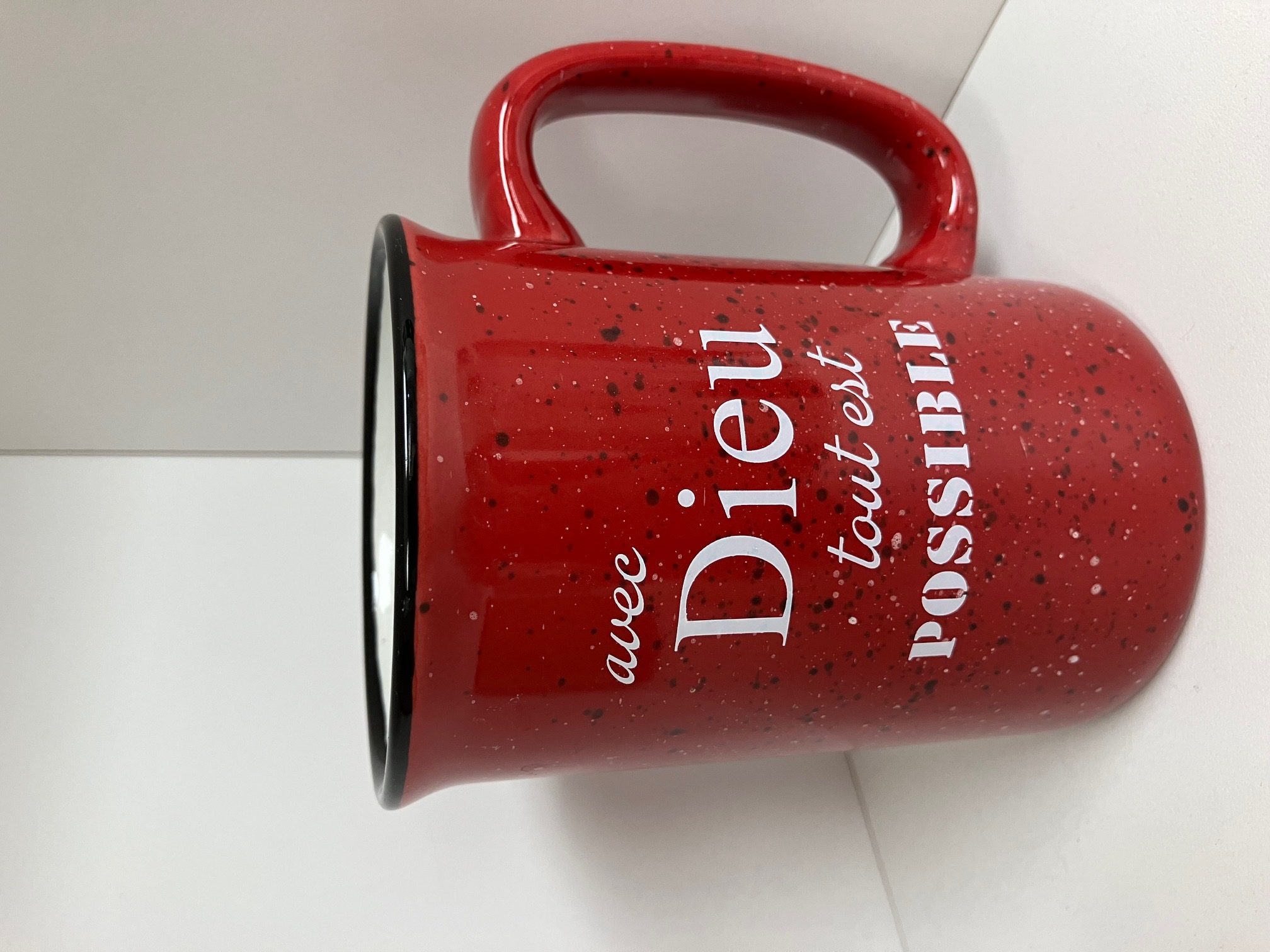 Tasse en céramique «Avec Dieu tout est possible»