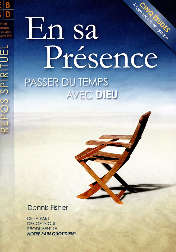 En sa présence